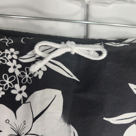 Tracy Evans Limited Black & White Floral Print Draw String Waist Skirt Size 10 - Picture 2 of 5